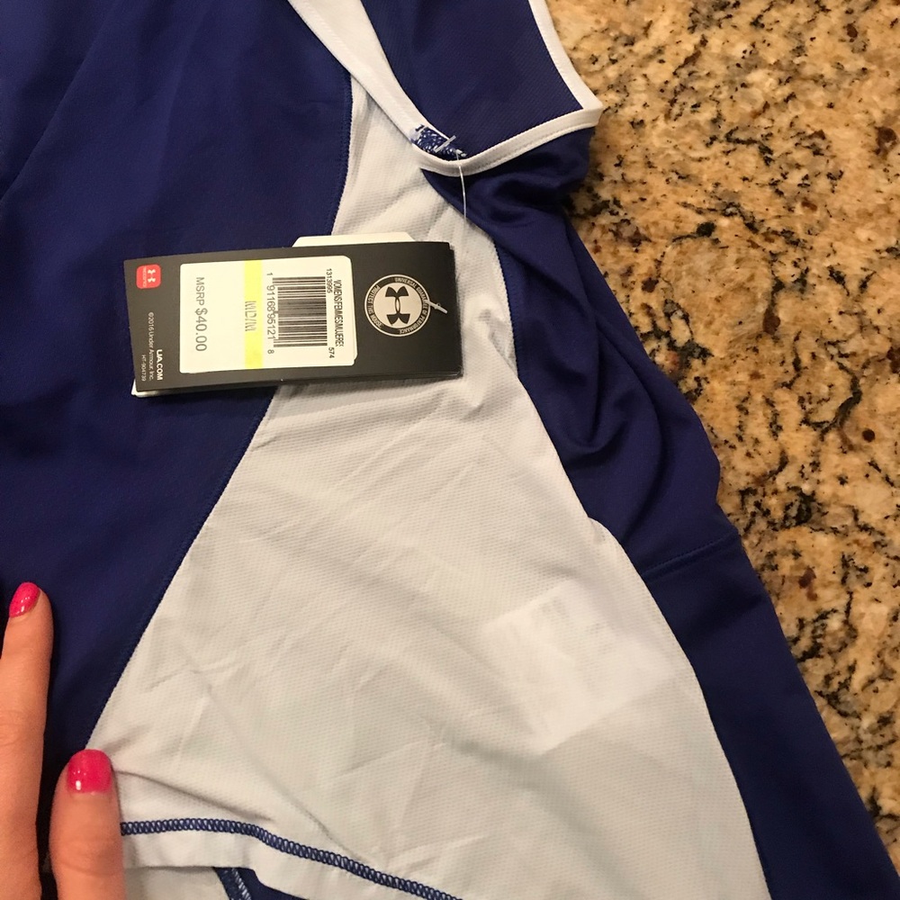 Under Armour CoolSwitch Workout Top - Picture 3 of 6